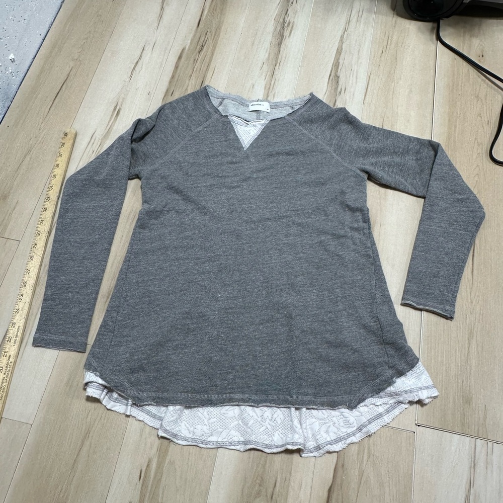 Allen Allen Top Gray & White XS Lace Raw Edge A276 Retail $78